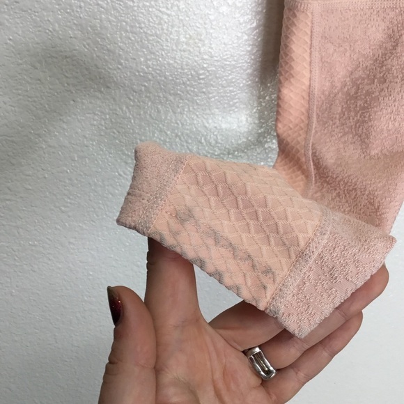 GymShark Pink Work Out Leggings - Picture 7 of 10